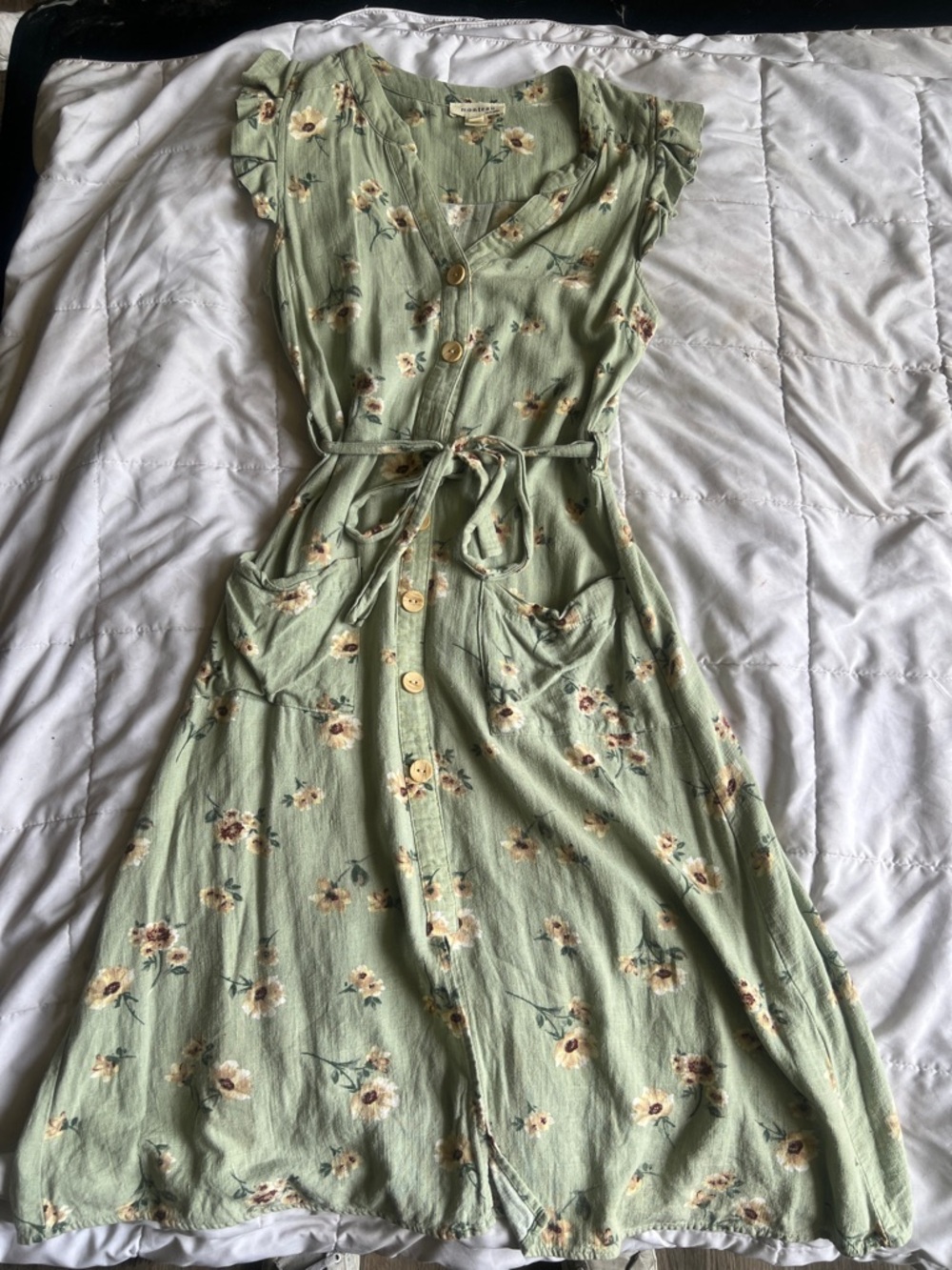 MONTEAU SAGE GREEN BUTTON DOWN FLOWER WITH WAIST TIE DRESS